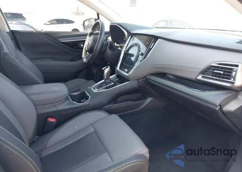 2023 Subaru Outback Onyx Edition z USA, uszkodzony, nr VIN 4S4BTALC0P3119585